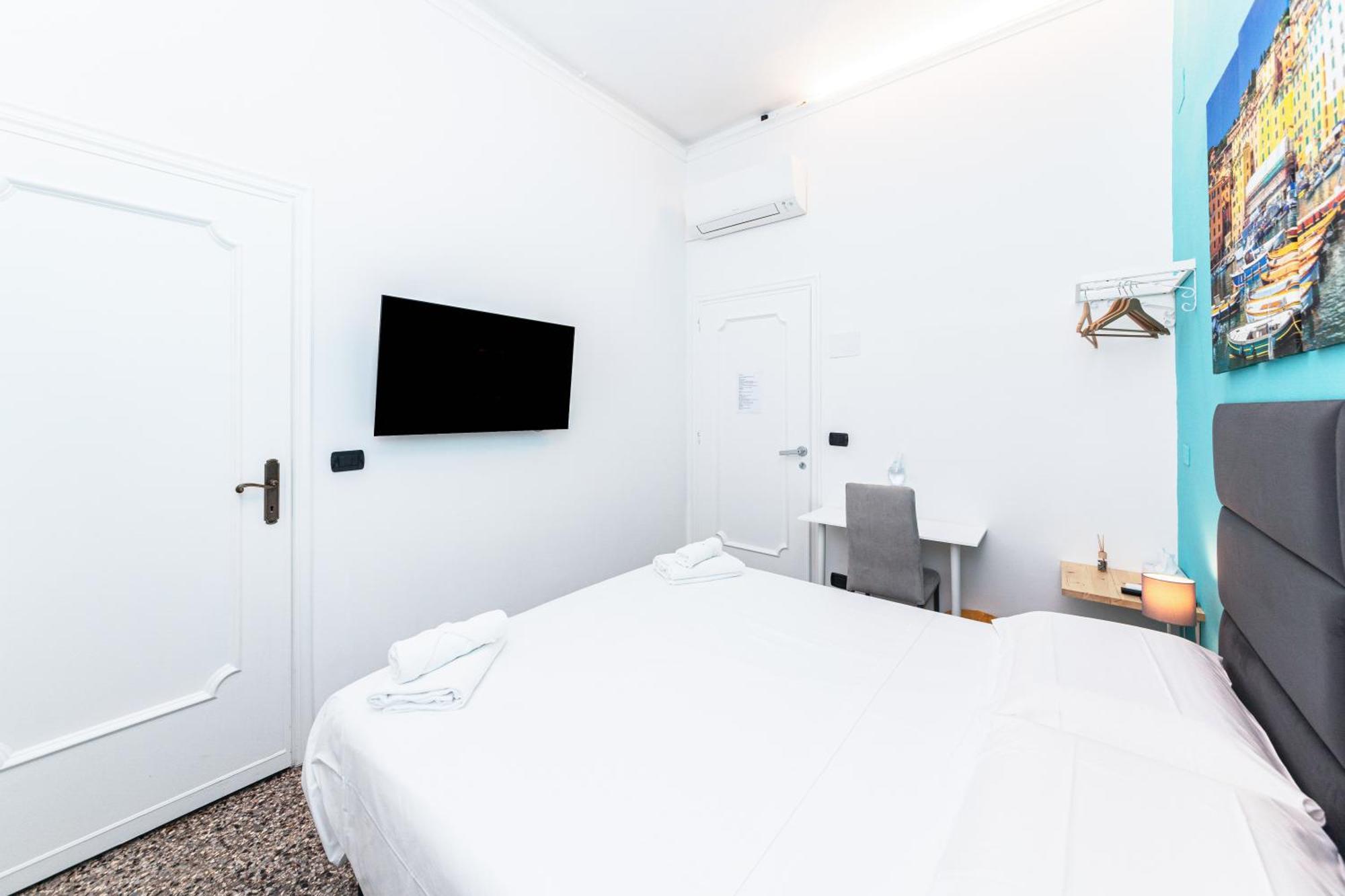 Galia Rooms It Self Check In H24 Genua Exteriör bild