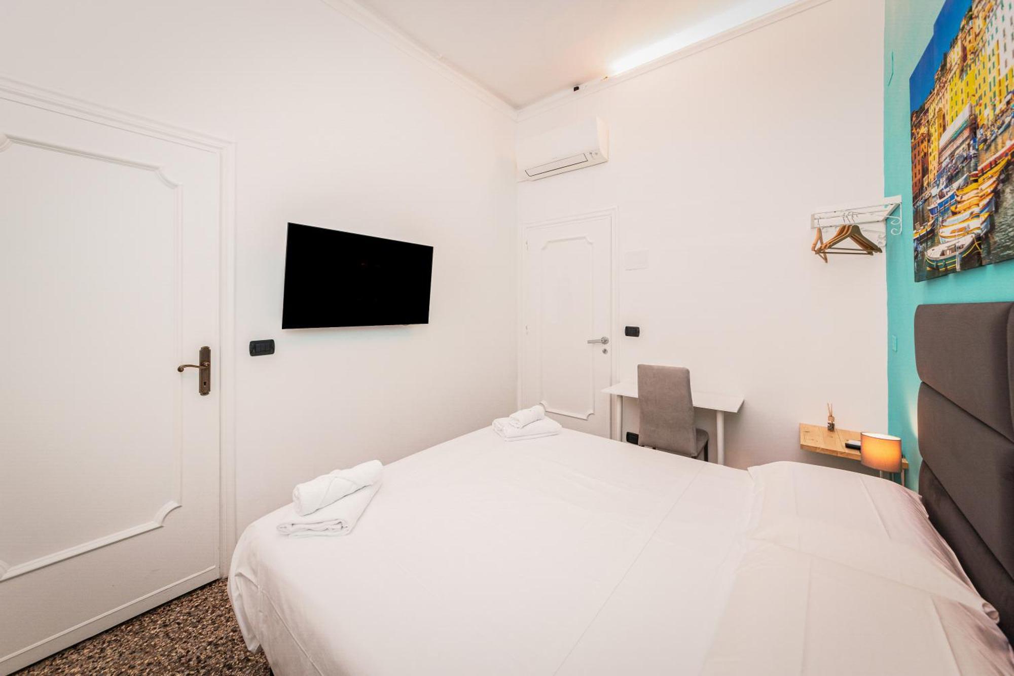 Galia Rooms It Self Check In H24 Genua Exteriör bild